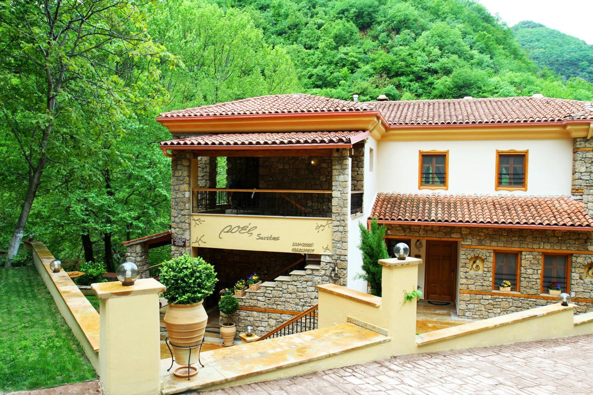 Roes Suites Káto Loutrákion Extérieur photo